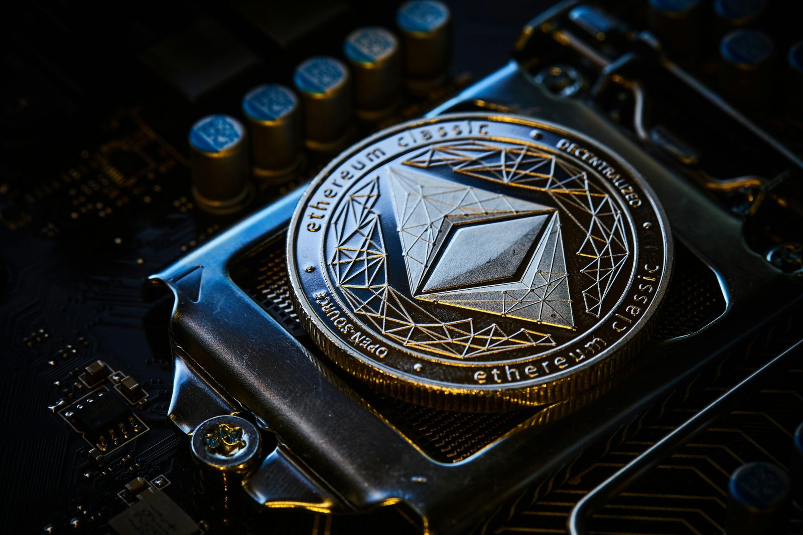 Explorando Cardano (ADA): Tecnología, Usabilidad y Utilidad